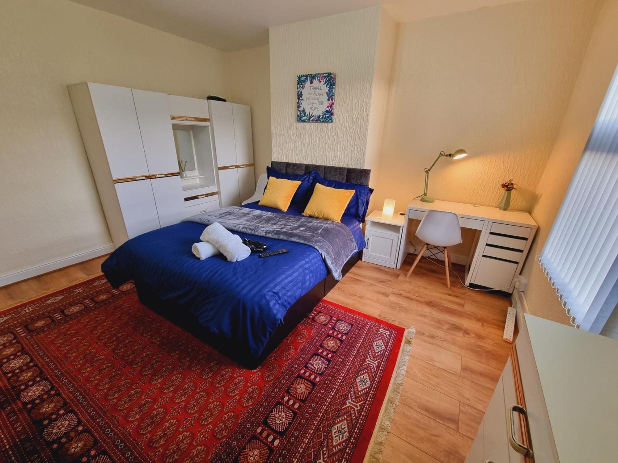 Spacious Two Bedroom House, Parking And Wifi Leeds  Dış mekan fotoğraf
